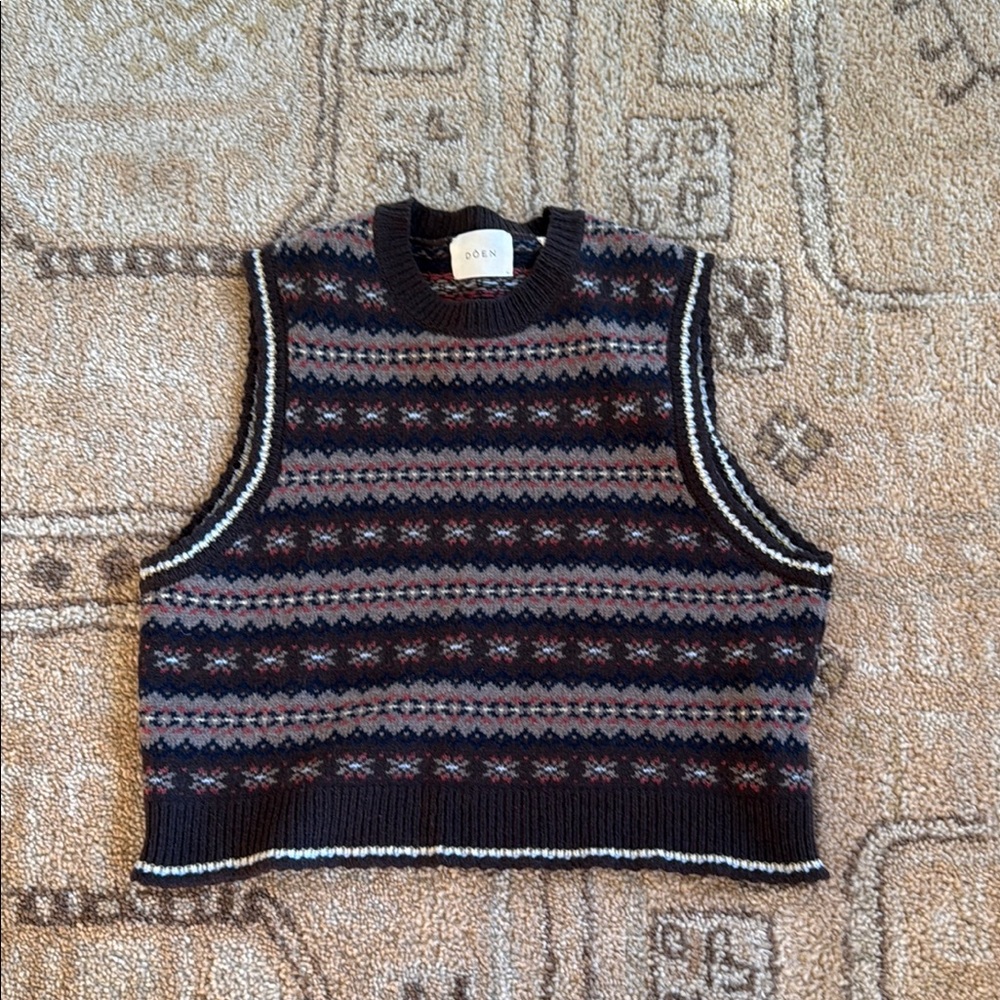 Doen Black and Brown Patterned Sleeveless Top